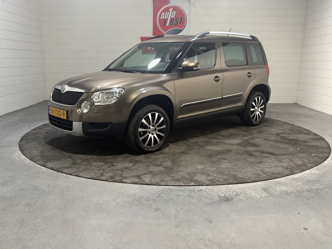 Skoda Yeti - 1.2 TSI Ambition Arctic 1.2 TSI Ambition Arctic, NL auto, 1e eigenaar, Boekjes, Clima, Cruise, Trekhaak, Hoge inst - AutoWereld.nl