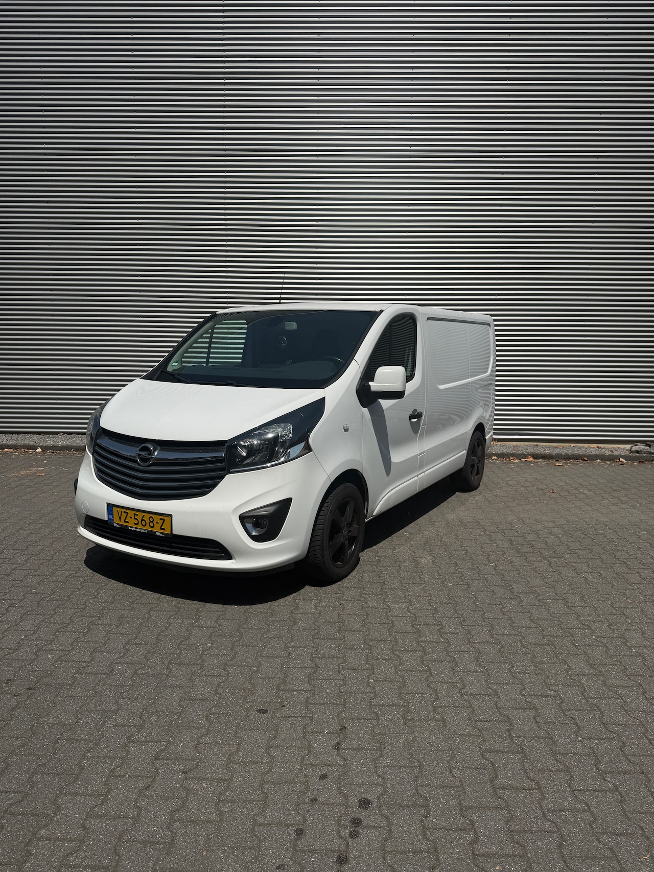 Opel Vivaro - 1.6 CDTI L1H1 Sport EcoFlex - AutoWereld.nl