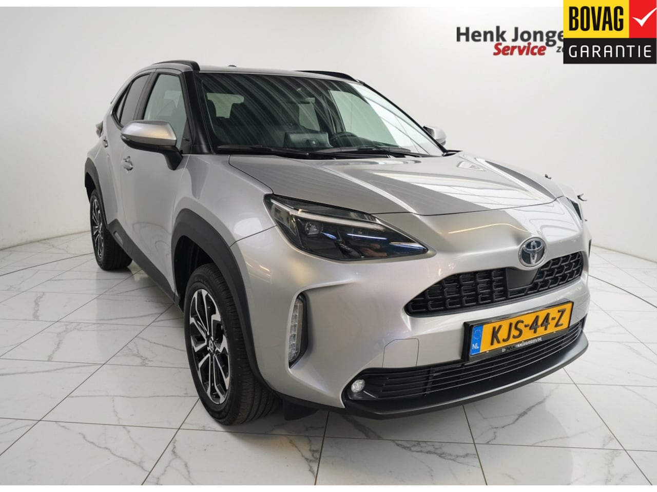 Toyota Yaris Cross - 1.5 Hybrid 115 First Edition uit 2025 Rijklaar + Fabrieksgarantie Henk Jongen Auto's in He - AutoWereld.nl