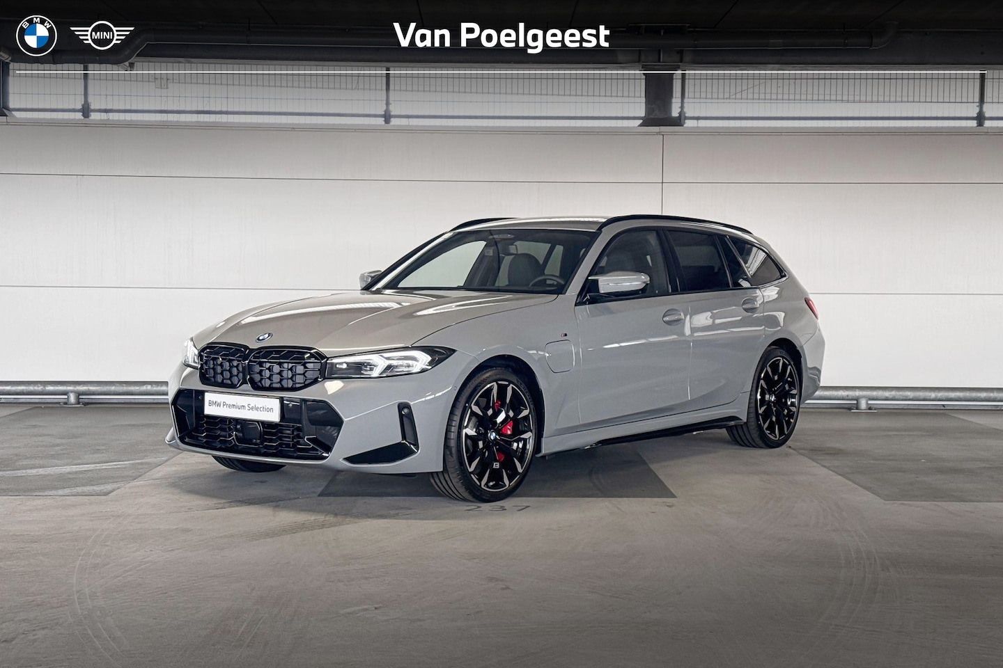 BMW 3-serie Touring - 330e M-Sport Pro - AutoWereld.nl