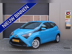 Toyota Aygo - 1.0 VVT-i x-play, Carplay, Camera, Airco