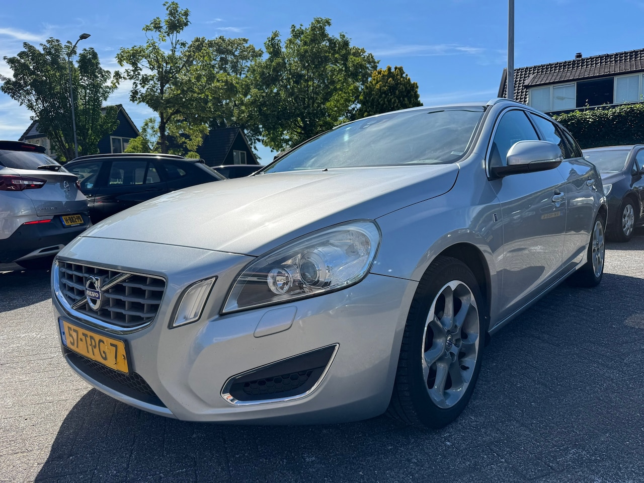 Volvo V60 - 1.6 T3 Ocean Race 1.6 T3 Ocean Race 150pk,Leder,Navi,Elek-pakket - AutoWereld.nl