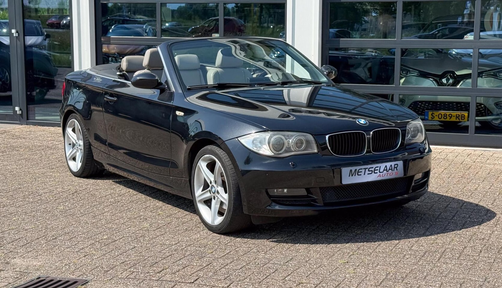 BMW 1-serie Cabrio - 120i High Executive 120i High Executive - AutoWereld.nl
