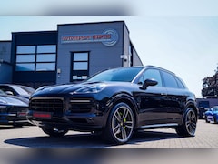 Porsche Cayenne - 3.0 E-Hybrid Platinum Edition | Panorama | Sport Chrono | Lane Assist | Trekhaak | Luchtve