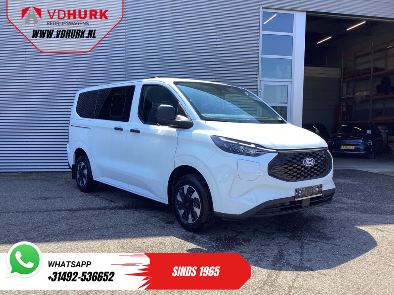 Ford Transit Custom - E-Transit Kombi Trend 71kWh 360 km WLTP LED/Standkachel/ Stoelverw./ Stuurverw./ Carplay/ - AutoWereld.nl