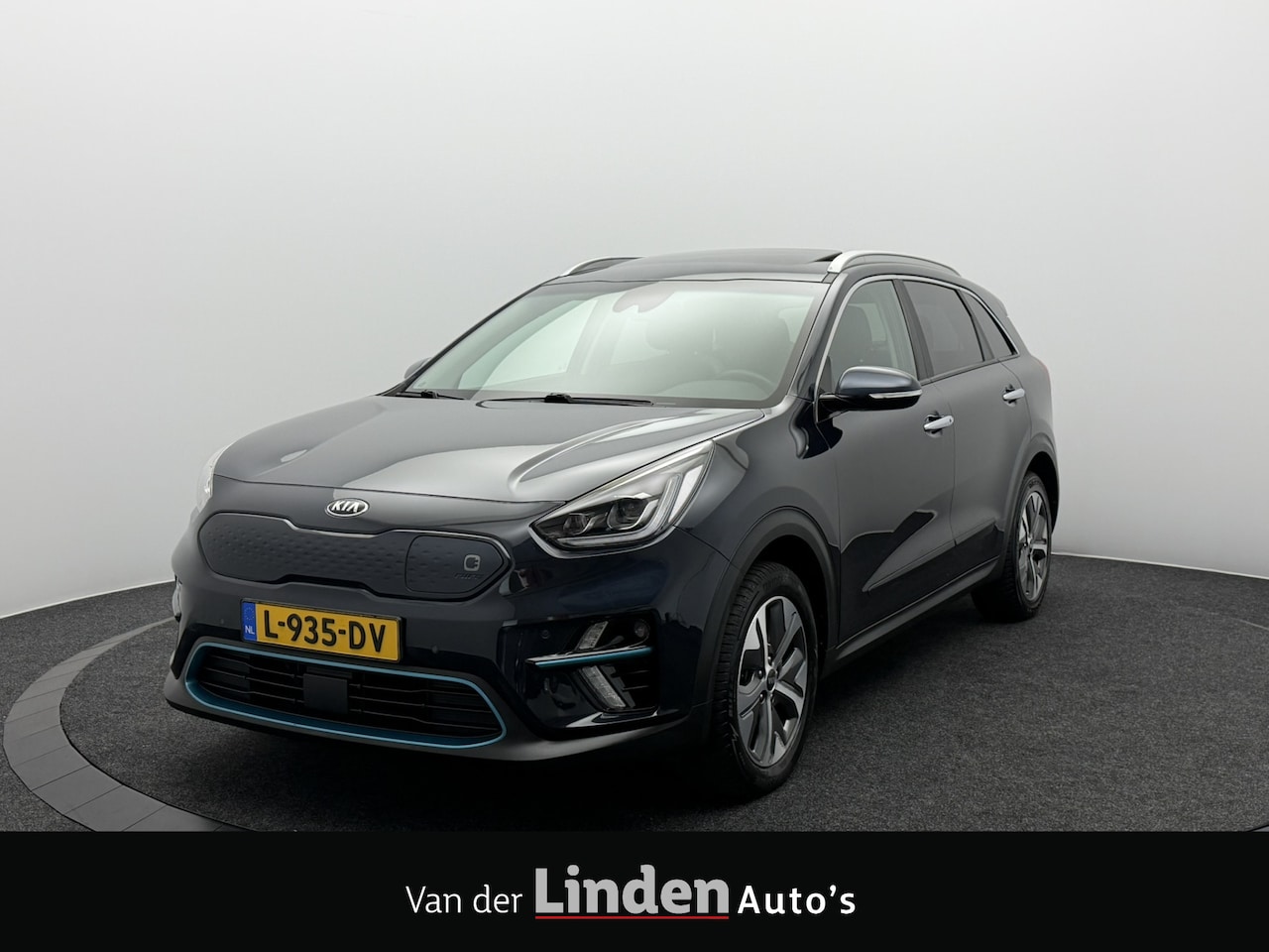 Kia e-Niro - DynamicPlusLine 64 kWh SOH 95,7% | Warmtepomp | Schuif/Kanteldak | Camera | Stoel/Stuurver - AutoWereld.nl