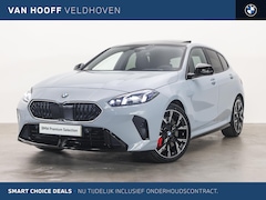 BMW 1-serie - 120 M Sport Automaat / Panoramadak / Sportstoelen / Head-Up / M Adaptief onderstel / Adapt