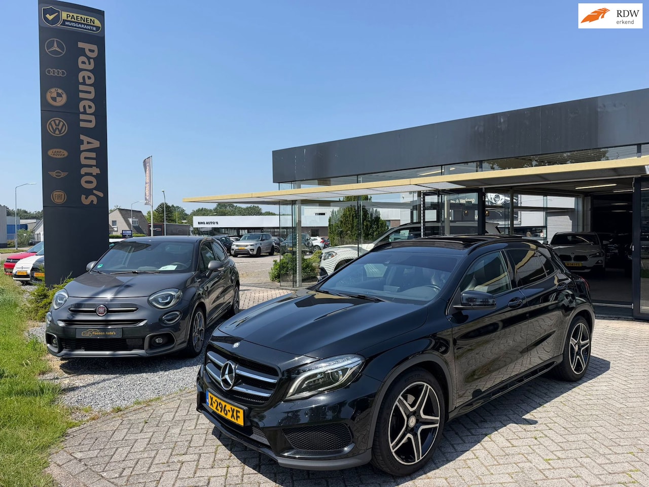 Mercedes-Benz GLA-Klasse - 250 Ambition 250 Ambition, Pano, Navi, Side assist, mem seats, stoelverw, cruise - AutoWereld.nl