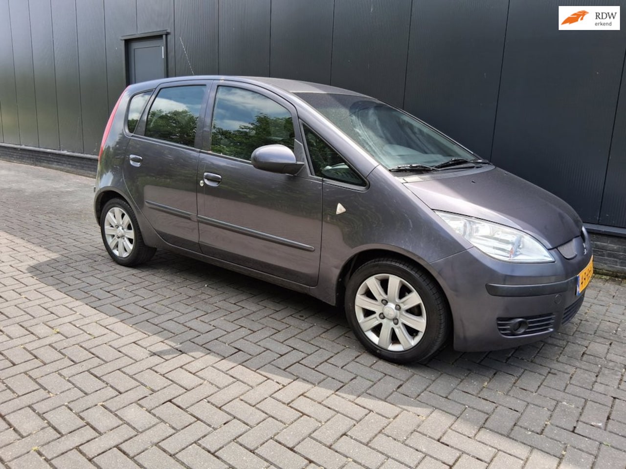 Mitsubishi Colt - 1.3 Invite / apk 10-7-2027 - AutoWereld.nl