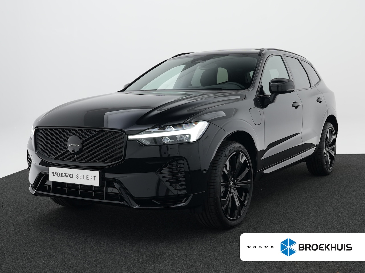 Volvo XC60 - T6 Recharge Plus Black Edition | Head-Up | Nappa | Harman/Kardon | 360° | Panoramadak | Tr - AutoWereld.nl