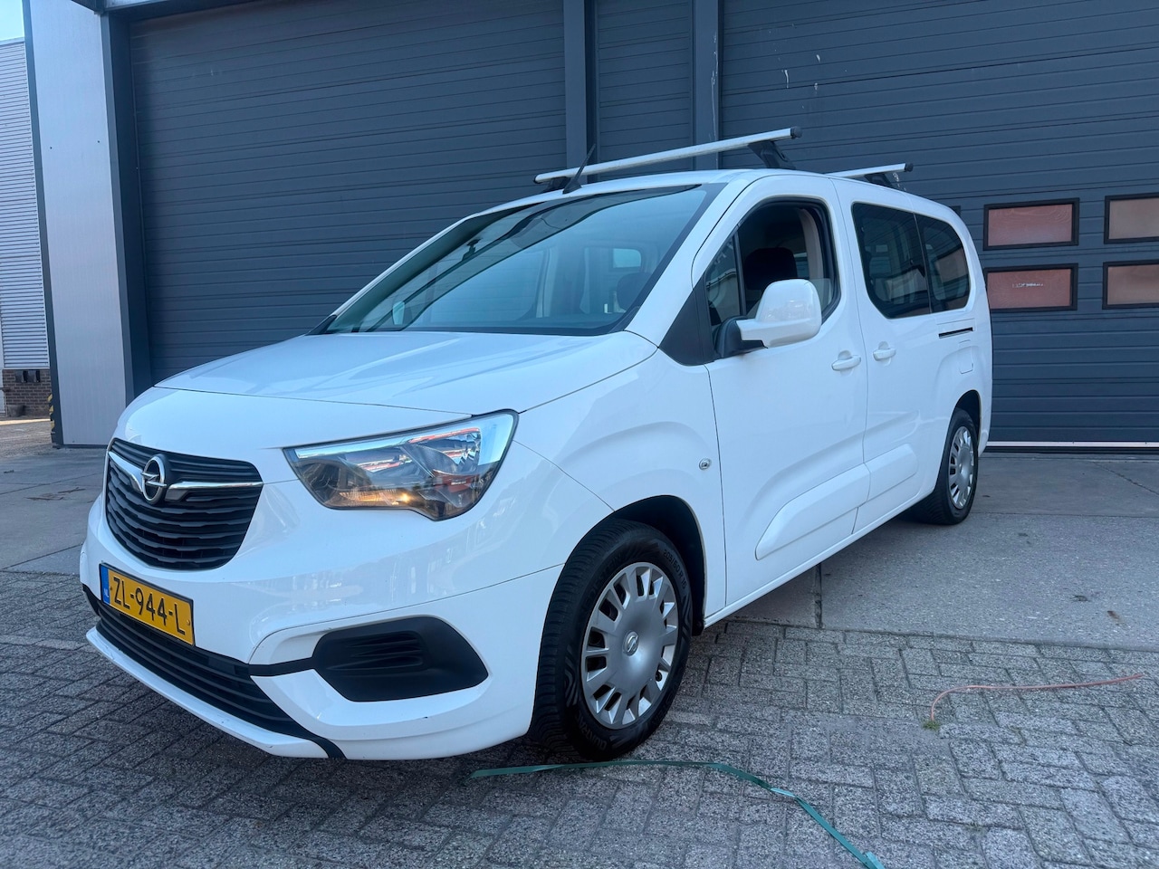 Opel Combo Tour - 1.5 CDTI L2H1 Edition 1.5 CDTI L2H1 Edition - AutoWereld.nl