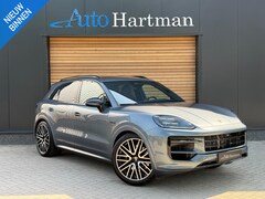 Porsche Cayenne - 3.0 E-Hybrid Black Edition SportDesign PANO|HEADUP|ACC|22INCH|SPORTSTOELEN|TREKHAAK