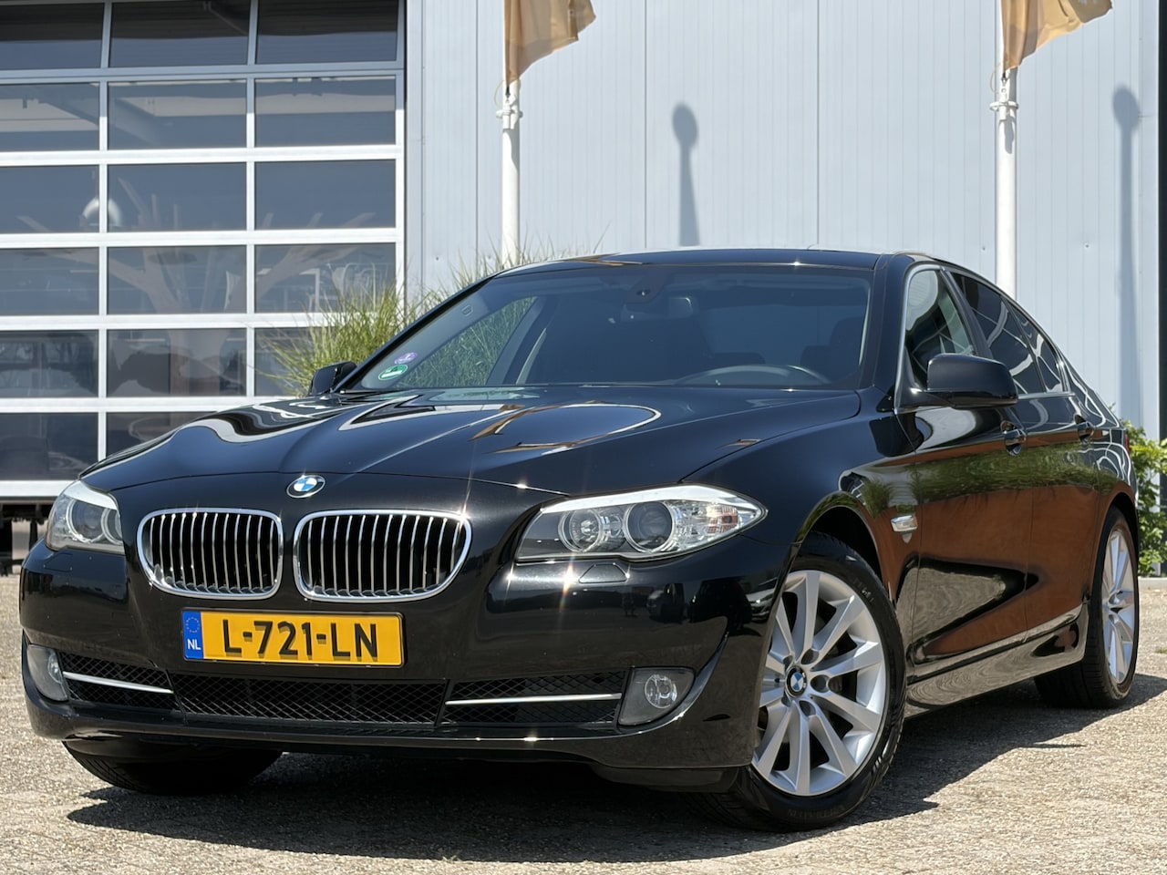 BMW 5-serie - 528xi Executive 245pk | Audio-navigatiesysteem | Bluetooth | Cruise control | Electronic c - AutoWereld.nl