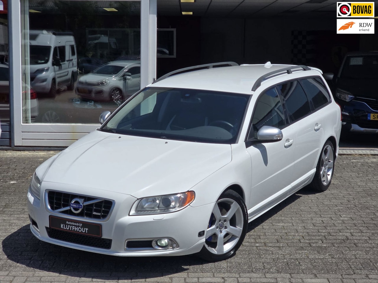 Volvo V70 - 2.5 FT T5 R-Design Automaat - AutoWereld.nl