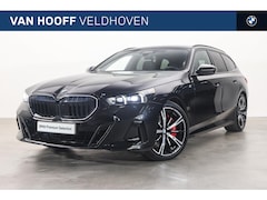 BMW 5-serie Touring - 540d xDrive M Sport High Executive Automaat / Panoramadak / Trekhaak / Bowers & Wilkins /