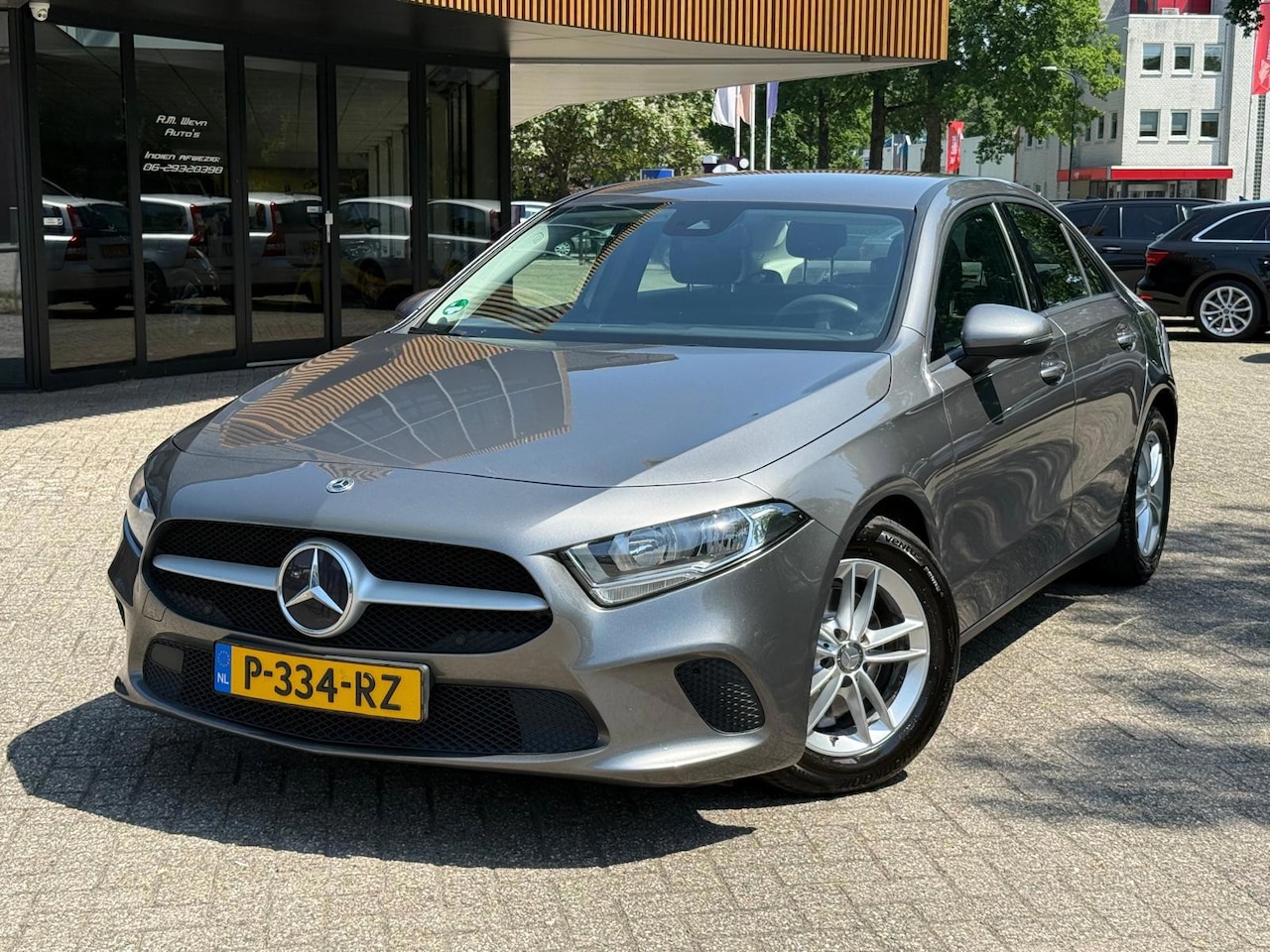 Mercedes-Benz A-klasse - 180|Rijklaar!|Camera|Apple Carplay|Android Auto|LaneAssist|Regensensor - AutoWereld.nl
