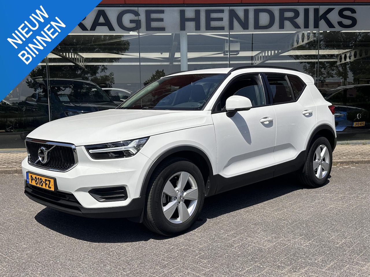 Volvo XC40 - 1.5 T2 Momentum Core | Navi | Apple Carplay/Android auto | Clima | Cruise Control | trekge - AutoWereld.nl