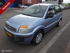 Ford Fusion - 1.4-16V Ghia