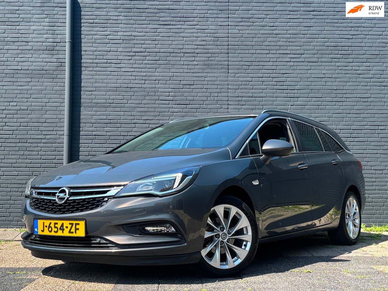 Opel Astra Sports Tourer - 1.0 Automaat | Carplay | Stoel/Stuur Verwarming - AutoWereld.nl