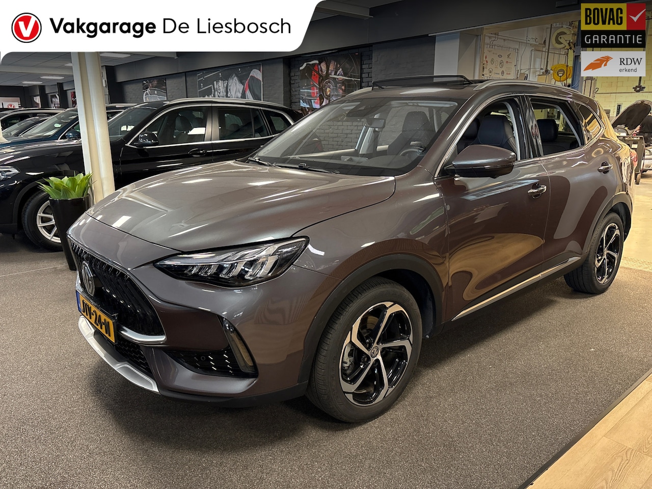 MG EHS - 1.5 TGDI Luxury PHEV facelift / automaat / 360camera / Leder/ carplay / Panorama-dak - AutoWereld.nl