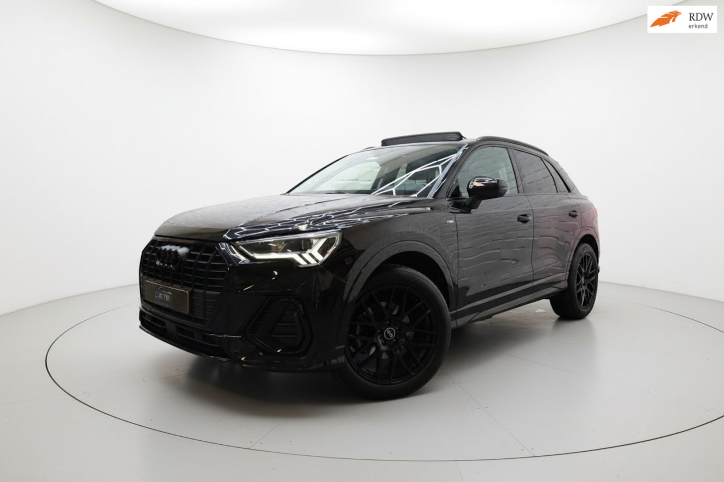 Audi Q3 - 35 TFSI S Line PANO VIRTUAL SFEER CAMERA - AutoWereld.nl
