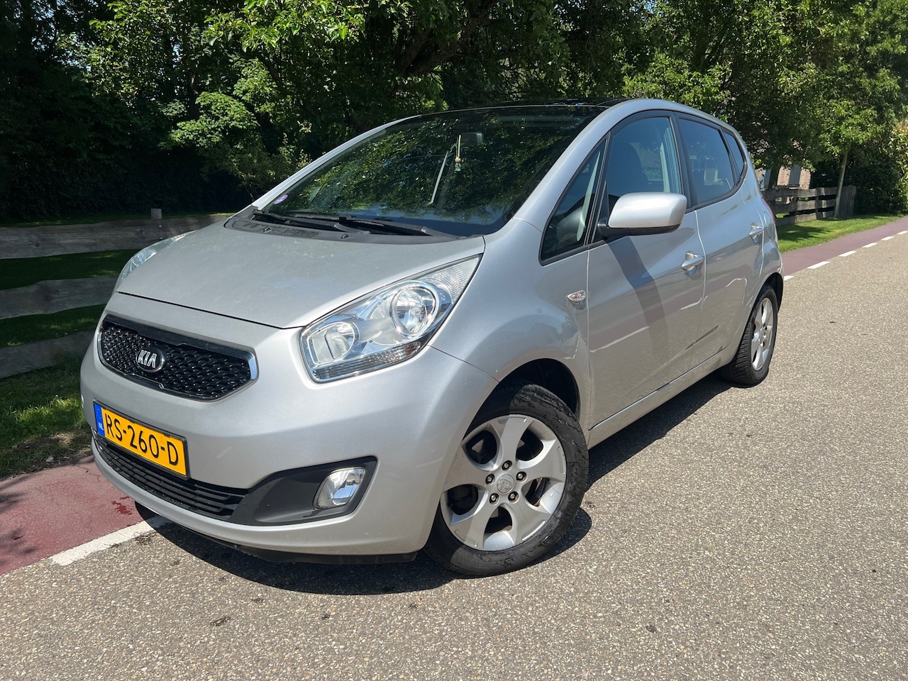 Kia Venga - 1.4 CVVT Plus Pack Trekhaak Clima - AutoWereld.nl