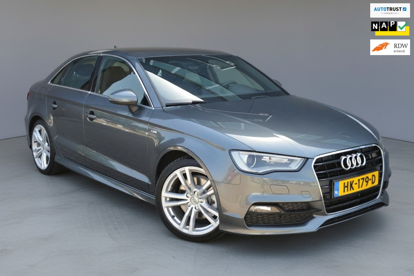 Audi A3 Limousine - 180PK!|S-Line|Navi|Clima|Cruise| - AutoWereld.nl