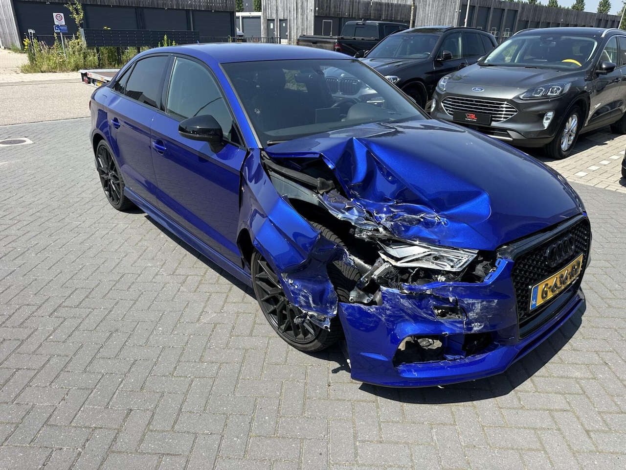 Audi A3 Limousine - 1.4 TFSI S-Line Bang & Olufsen VOORSCHADE - AutoWereld.nl