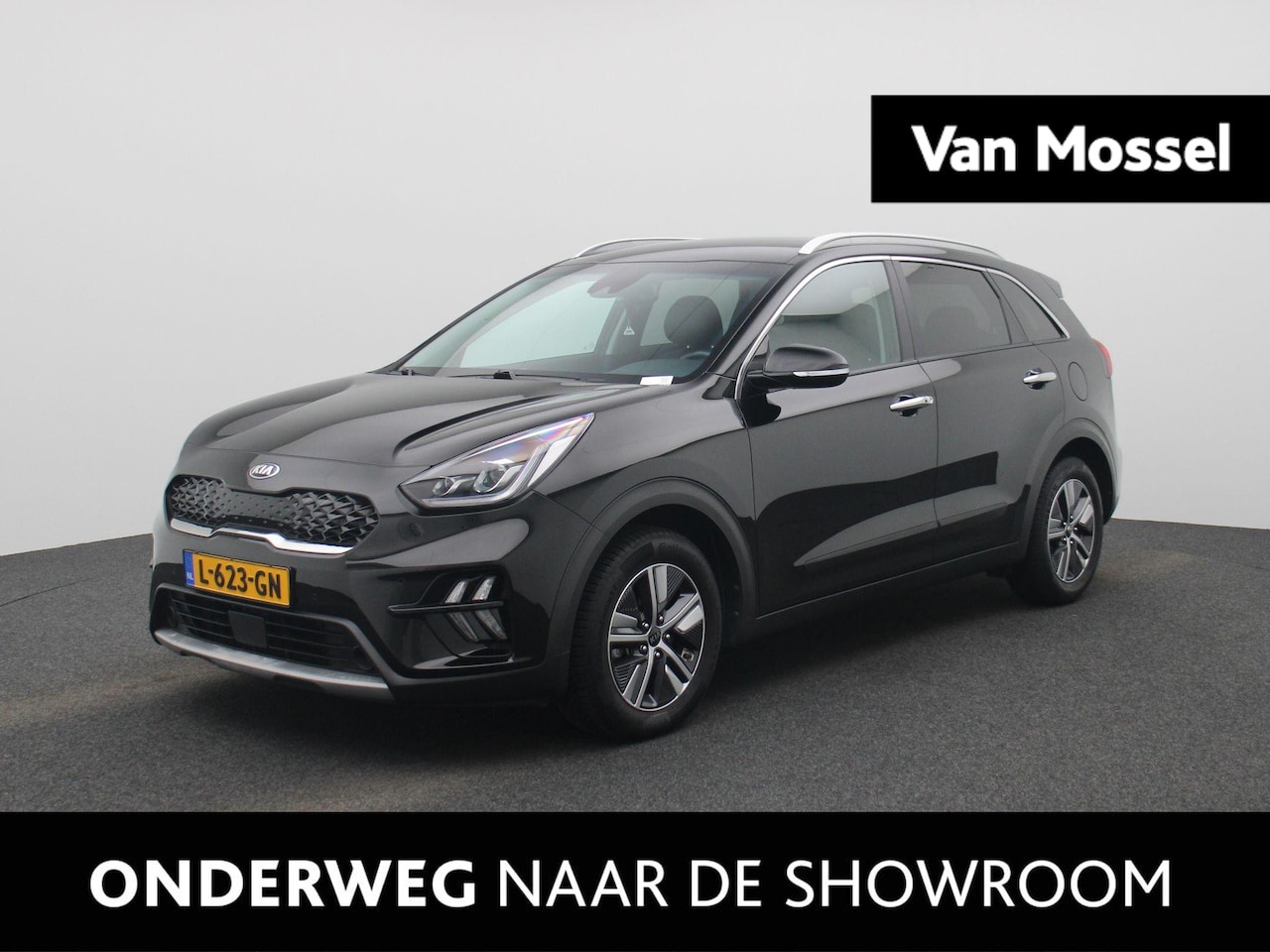 Kia Niro - 1.6 GDi Hybrid DynamicPlusLine | LEER | STOEL-STUURWIELVERWARMING | CAMERA | NAVIGATIE - AutoWereld.nl