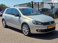 Volkswagen Golf - 1.2 TSI Highline BlueMotion 1e eigenaar Airco navigatie cruis control parkeer sensor