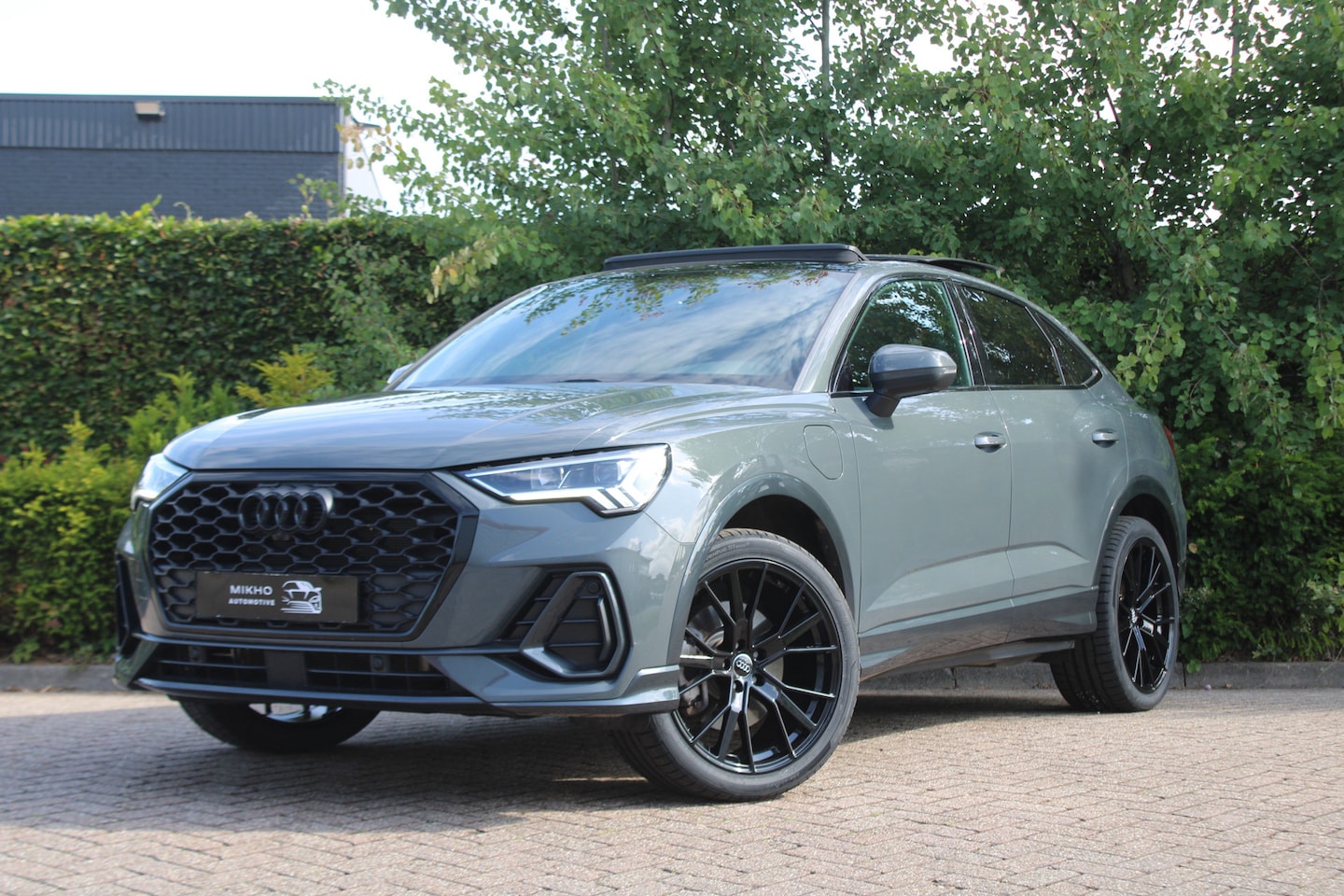 Audi Q3 Sportback - 45 TFSI e S-Line | Panoramadak | Nano grijs | Sfeerverlichting | Keyless | Trekhaak | Dode - AutoWereld.nl