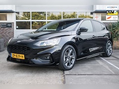 Ford Focus - 1.0 EcoBoost ST Line BlackPack NL-auto [ Carplay Spoiler Extra Getint Parkeersensoren Rijs