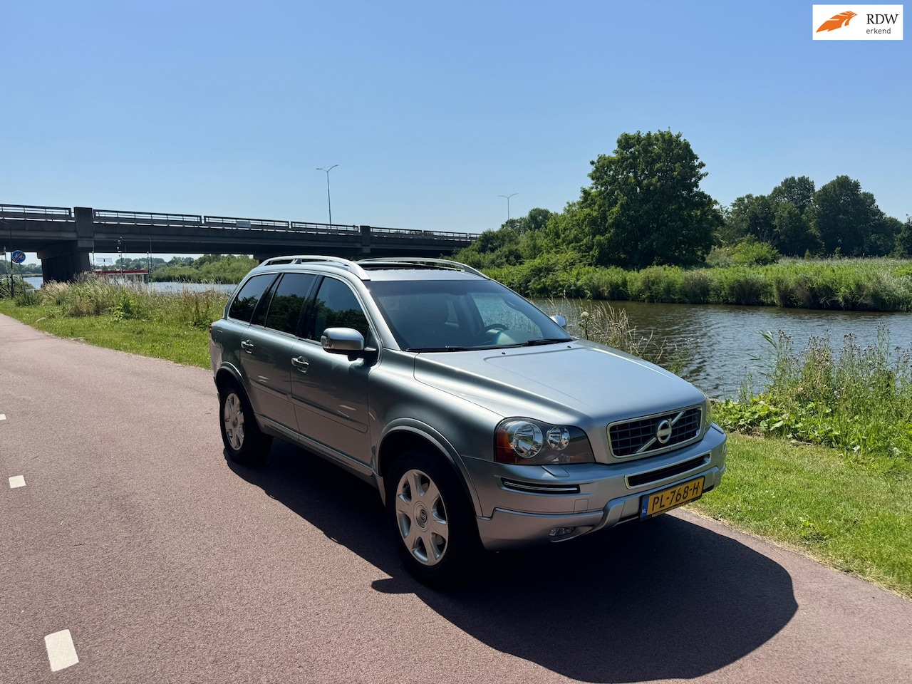 Volvo XC90 - 3.2 Kinetic |7Pers.|Pano|Autom.|Luxe uitv.| - AutoWereld.nl