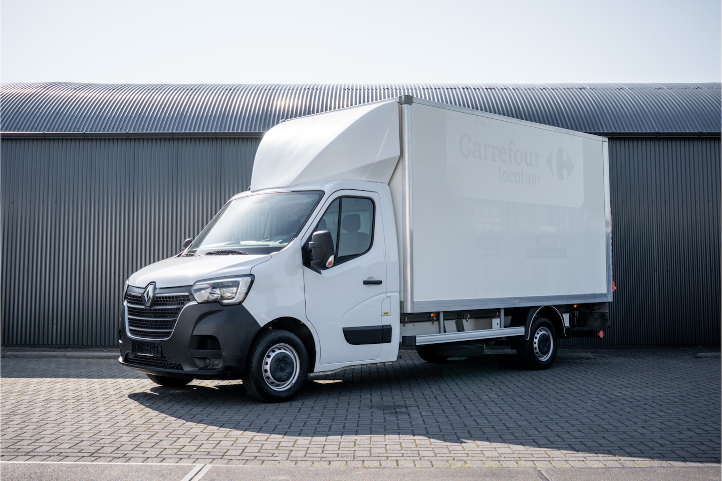 Renault Master - 2.3dCi | Bakwagen met Laadklep | LED | Carplay | Camera | Cruise - AutoWereld.nl