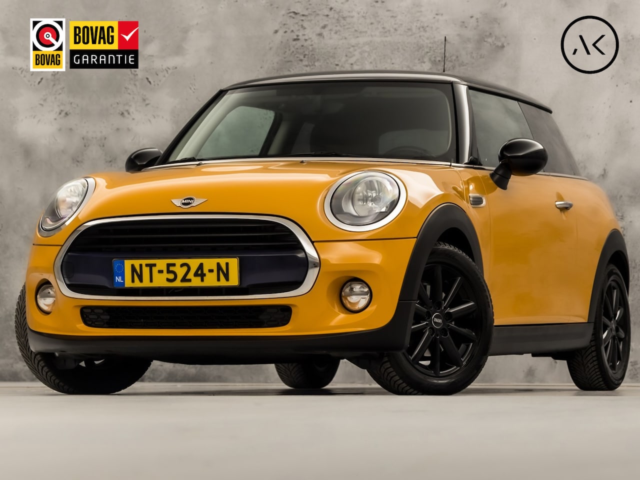 MINI Cooper - 1.5 Cooper Sport (NAVIGATIE, STOELVERWARMING, GETINT GLAS, SPORTSTOELEN, CRUISE, NIEUWE AP - AutoWereld.nl