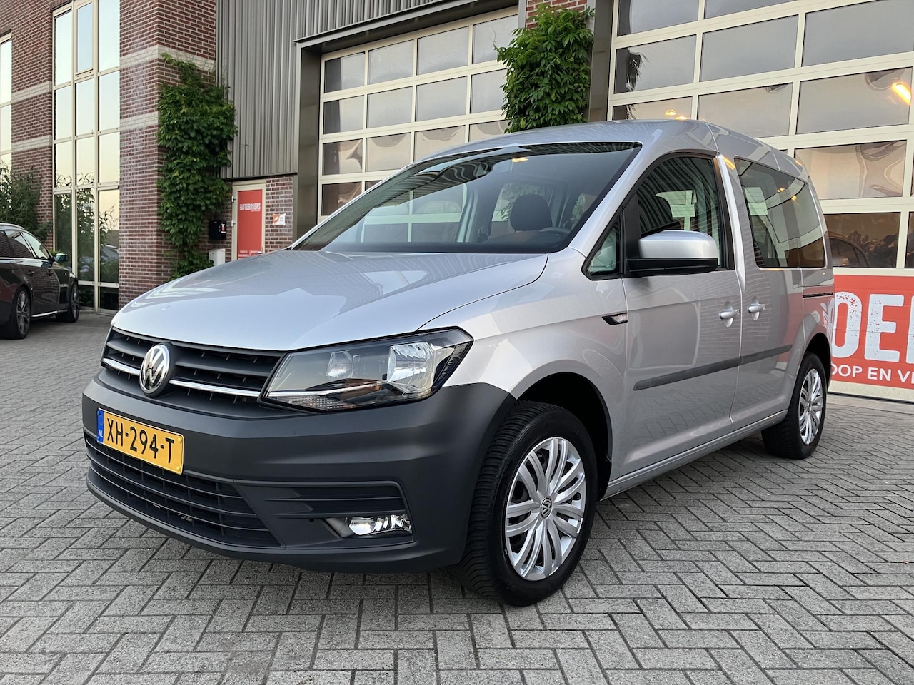 Volkswagen Caddy - 1.4 TSI Trendline | Org. NL | Automaat | Dubbele schuifdeur | Nette auto! | - AutoWereld.nl