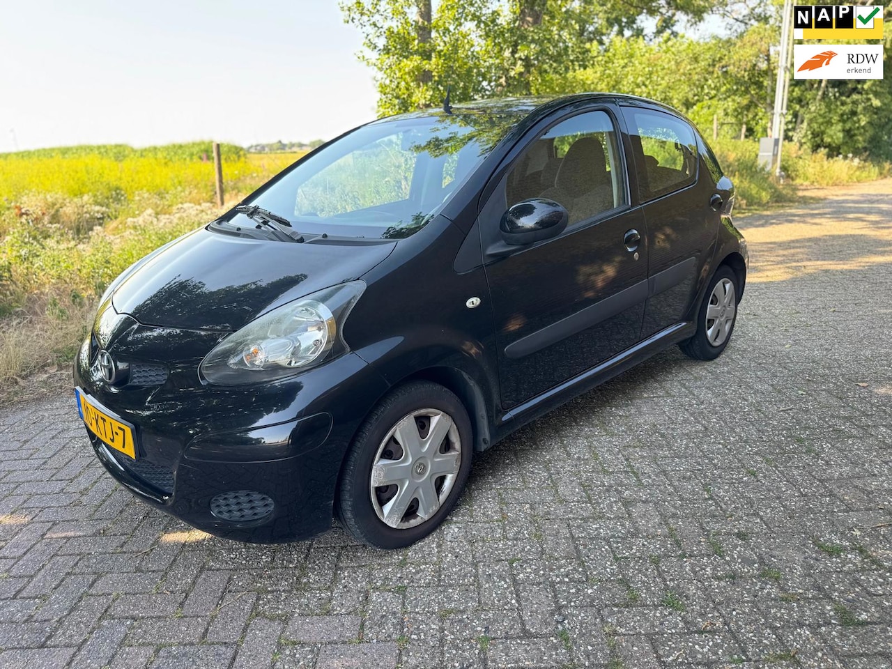 Toyota Aygo - 1.0-12V Comfort 1.0-12V Comfort - AutoWereld.nl