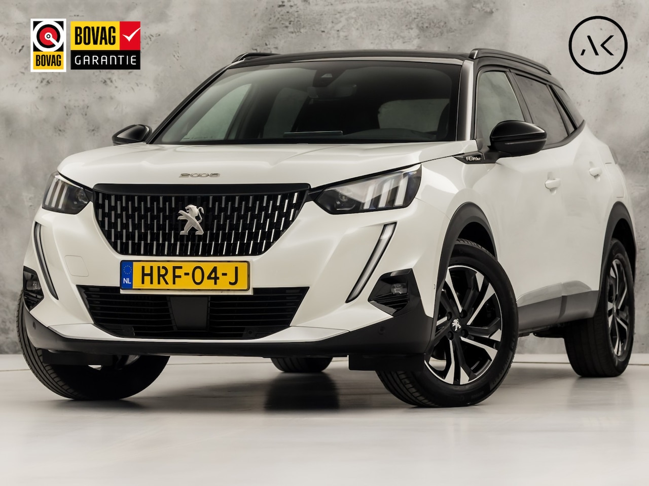 Peugeot 2008 - 1.2 PureTech GT-Line Automaat (APPLE CARPLAY, GROOT NAVI, 360 CAMERA, LEDER, SPORTSTOELEN, - AutoWereld.nl