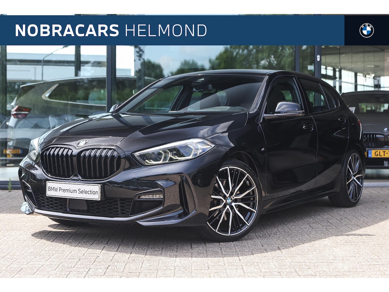 BMW 1-serie - 118i Executive M Sport Automaat / M Sportonderstel / Sportstoelen / Achteruitrijcamera / L - AutoWereld.nl
