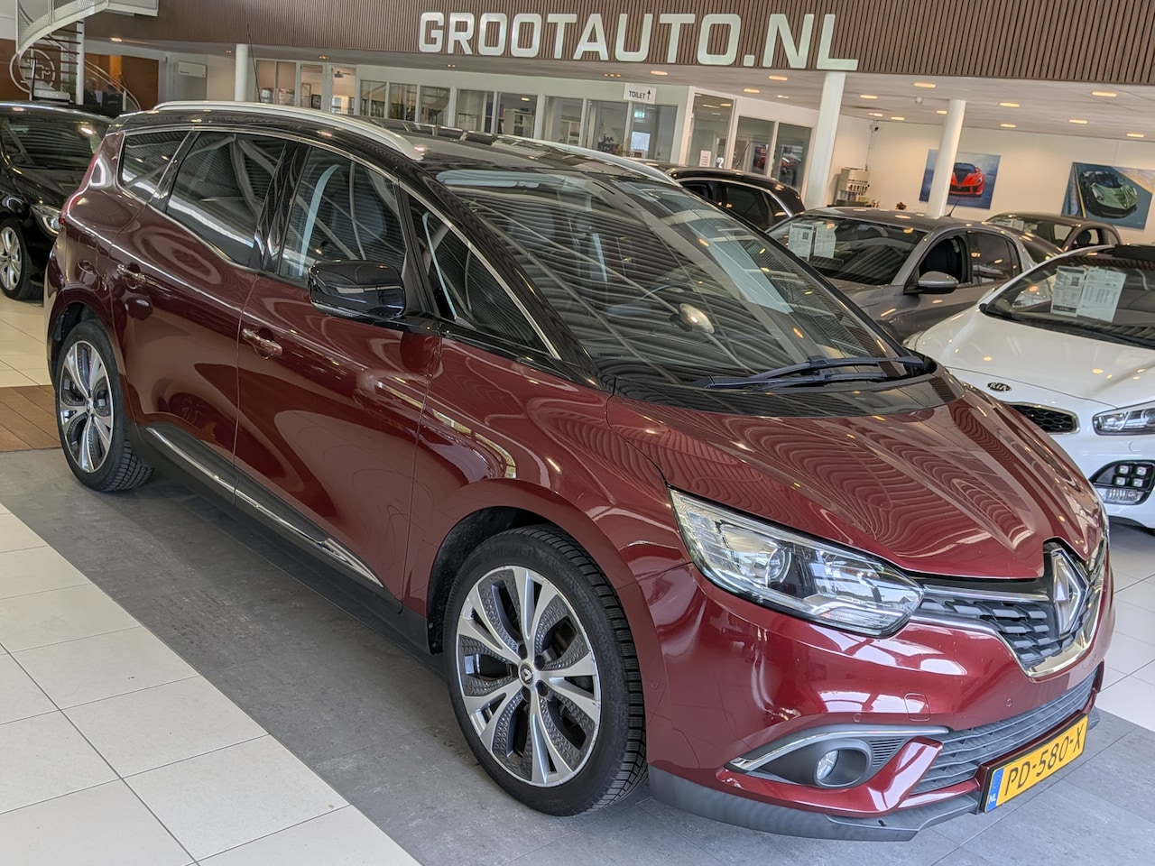 Renault Grand Scénic - 1.2 TCe Intens 7 persoons Airco, Cruise Control,. Trekhaak, Stuurbekrachtiging - AutoWereld.nl