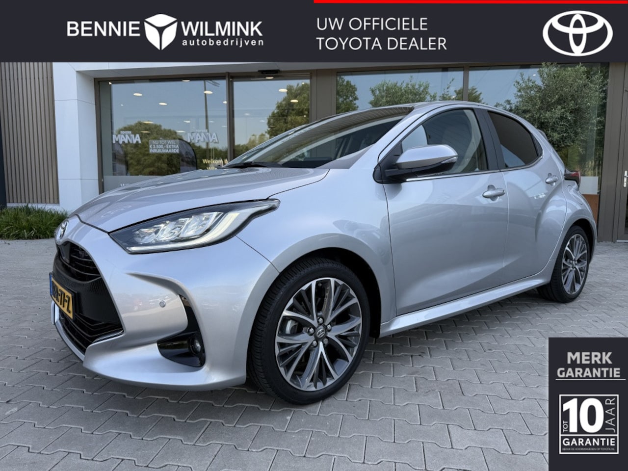 Toyota Yaris - 1.5 Hybrid Executive | JBl | HUD | PDC V+A - AutoWereld.nl