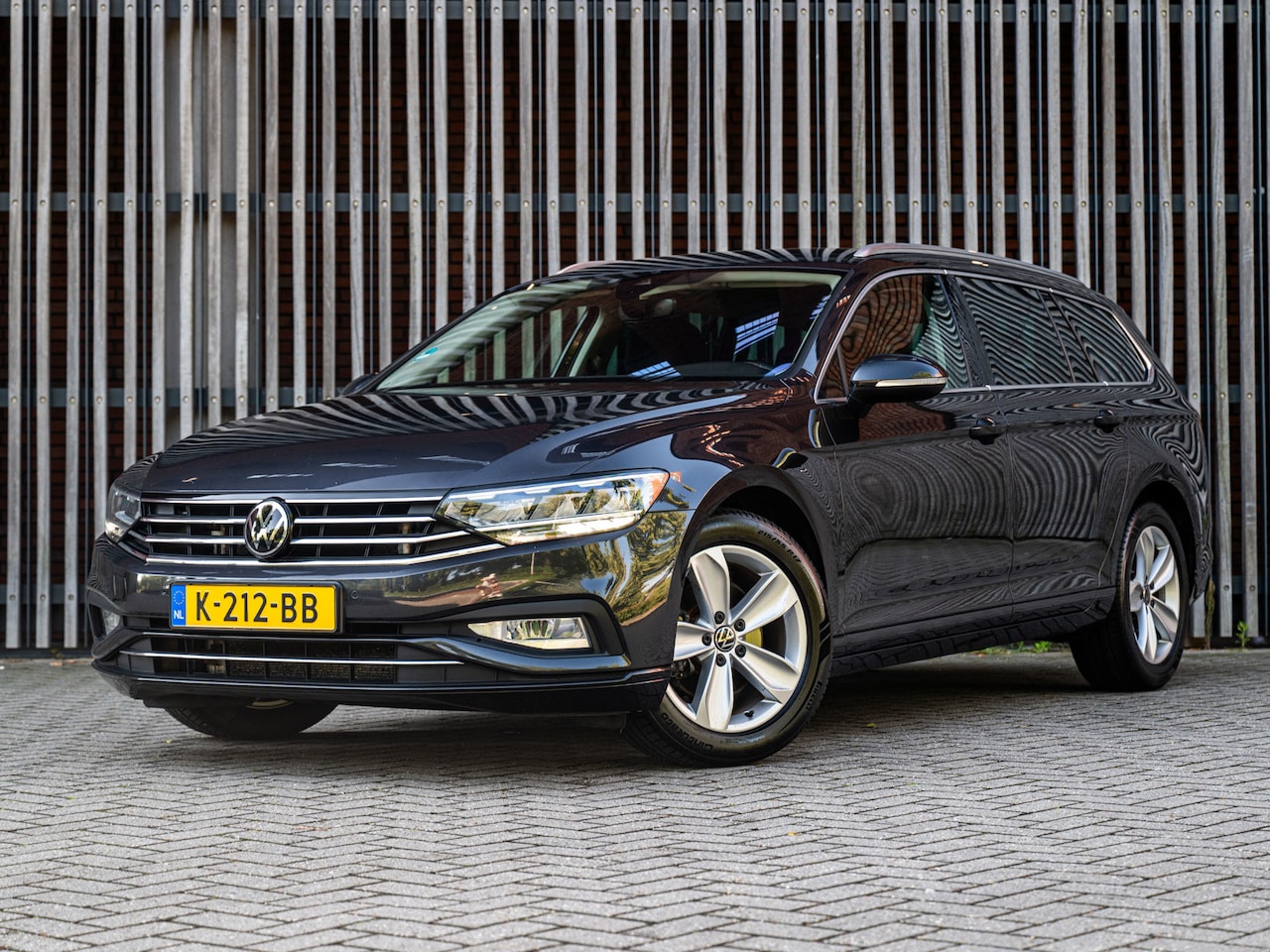 Volkswagen Passat Variant - 2.0 TDi 150pk DSG |EX BTW/BPM| LED|Gr.Navi|ACC|ClimateControl| - AutoWereld.nl