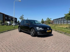 Volkswagen Golf - 1.2 TSI Business Edition R Connected