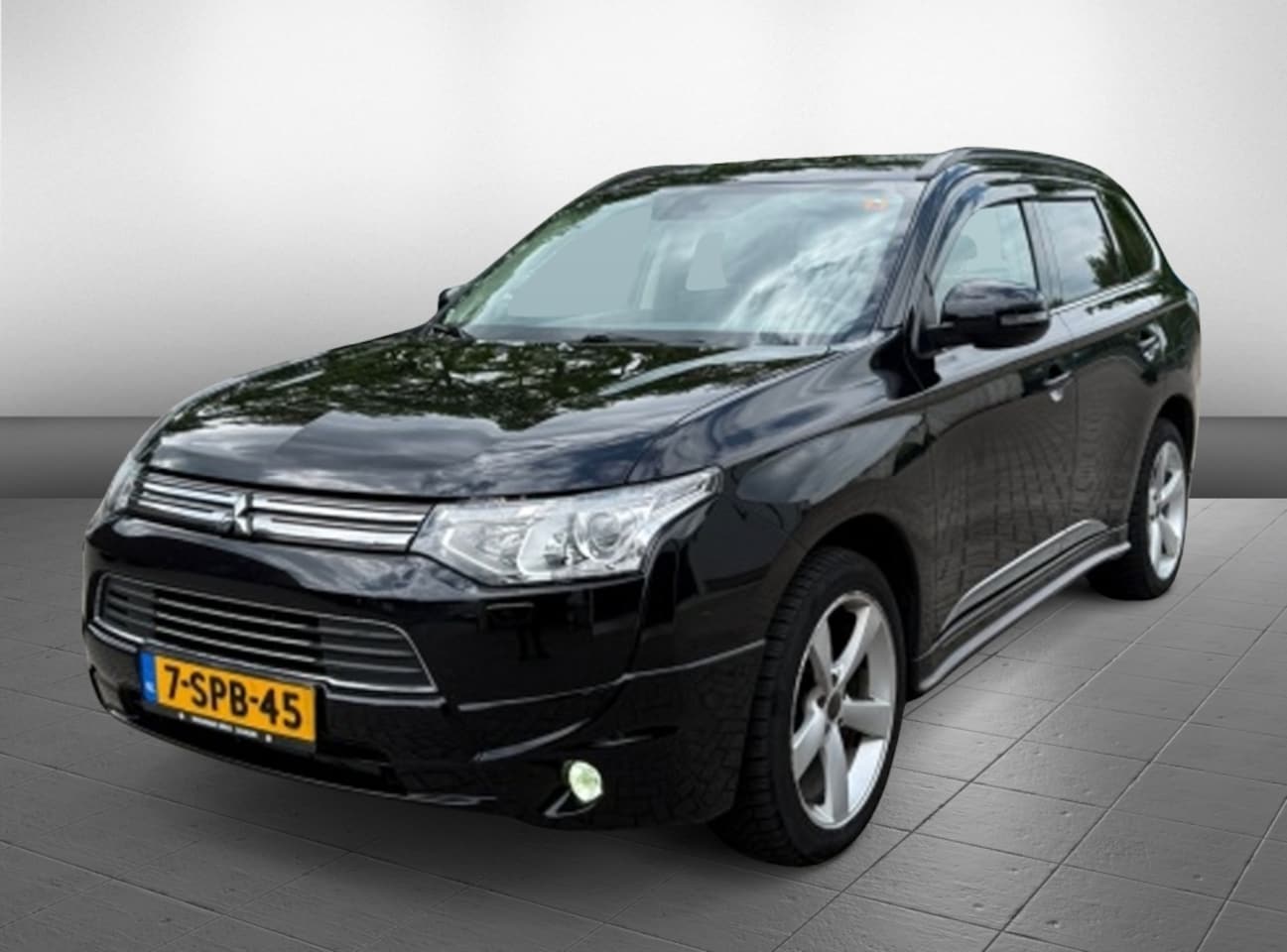 Mitsubishi Outlander - 2.0 PHEV instyle 2.0 PHEV Instyle+ - AutoWereld.nl