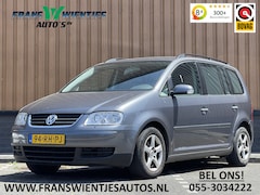 Volkswagen Touran - 1.6 Business | Handel & Export | Trekhaak | Lichtmetaal | APK tot 23-04-2027 | Airco |