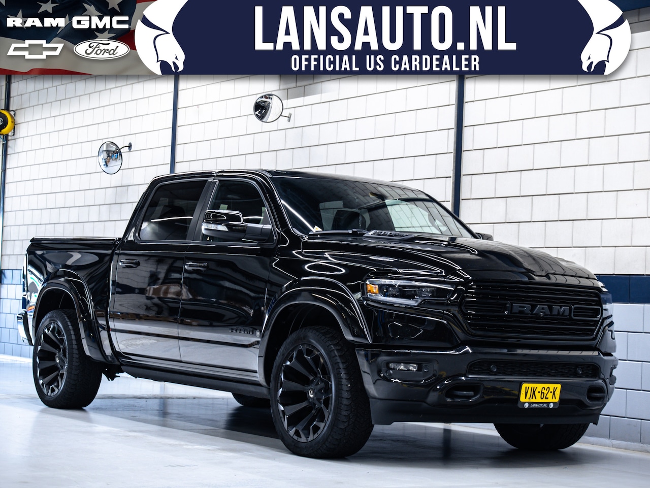 Dodge Ram 1500 - 5.7 V8 4x4 Crew Cab Limited Night | Widebody| 22" wielenset - AutoWereld.nl