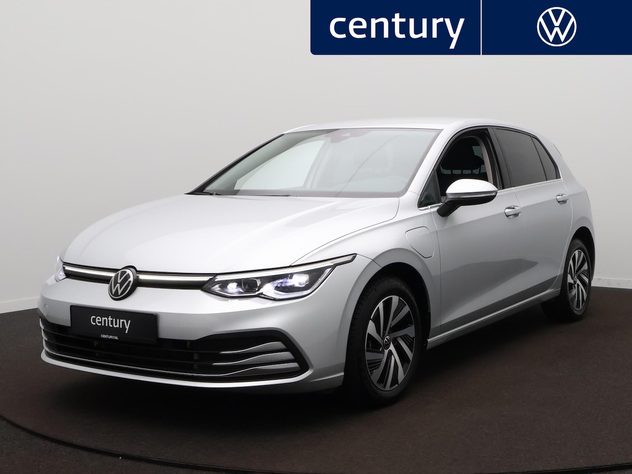 Volkswagen Golf - 1.4 eHybrid Style / Elek. Stoel / Massage / Adap. cruise - AutoWereld.nl