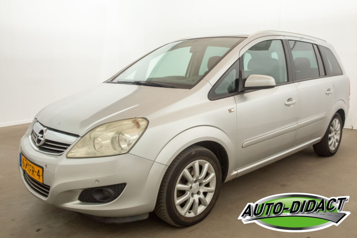 Opel Zafira - 1.8 Temtation - AutoWereld.nl