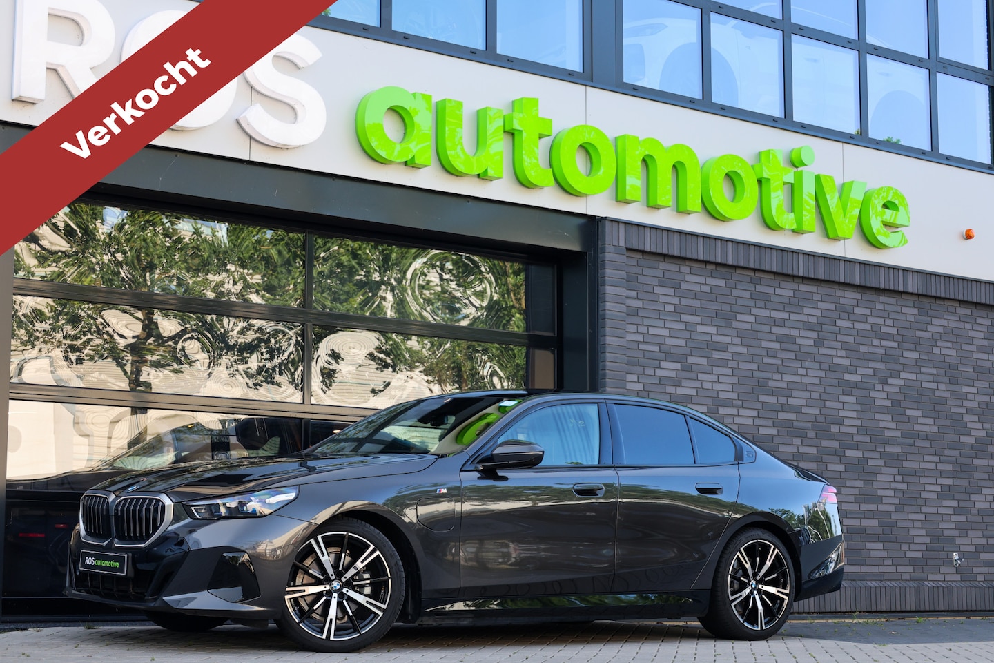 BMW 5-serie - 530e M-SPORT | BTW | PANO | STOELKOELING | MEMORY | H/K | - AutoWereld.nl