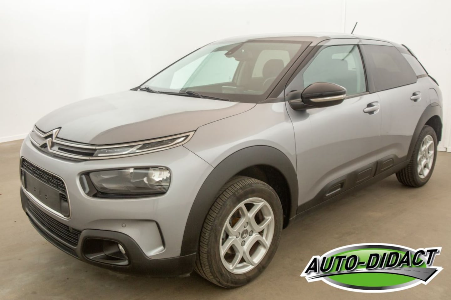 Citroën C4 Cactus - 1.2 - 96006 KM - Navi - Camera - AutoWereld.nl